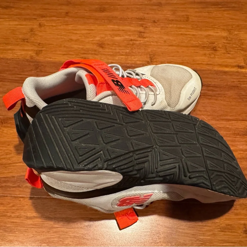 New Balance Kids Sneakers - White, Black, and Red size 13 - Picture 6 of 7
